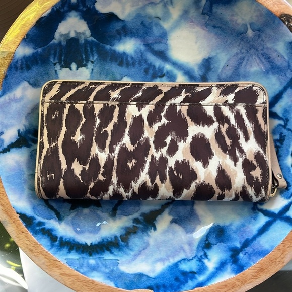 Kate Spade Veranda Place Wallet - Picture 2 of 9